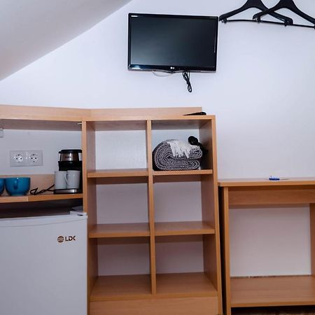 클루지나포카 Mansarda Mica Cu Baie Proprie 아파트 외부 사진
