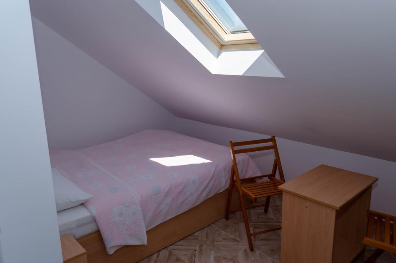 클루지나포카 Mansarda Mica Cu Baie Proprie 아파트 외부 사진