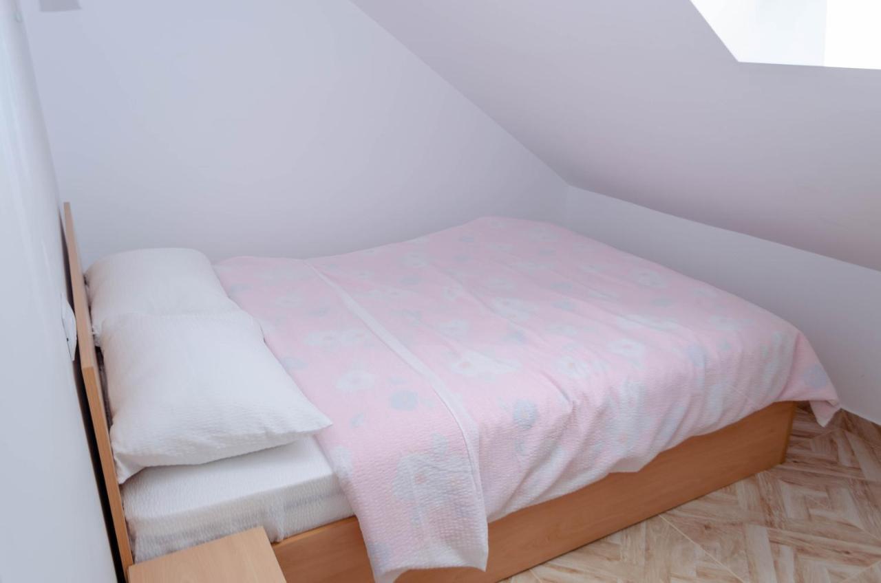 클루지나포카 Mansarda Mica Cu Baie Proprie 아파트 외부 사진